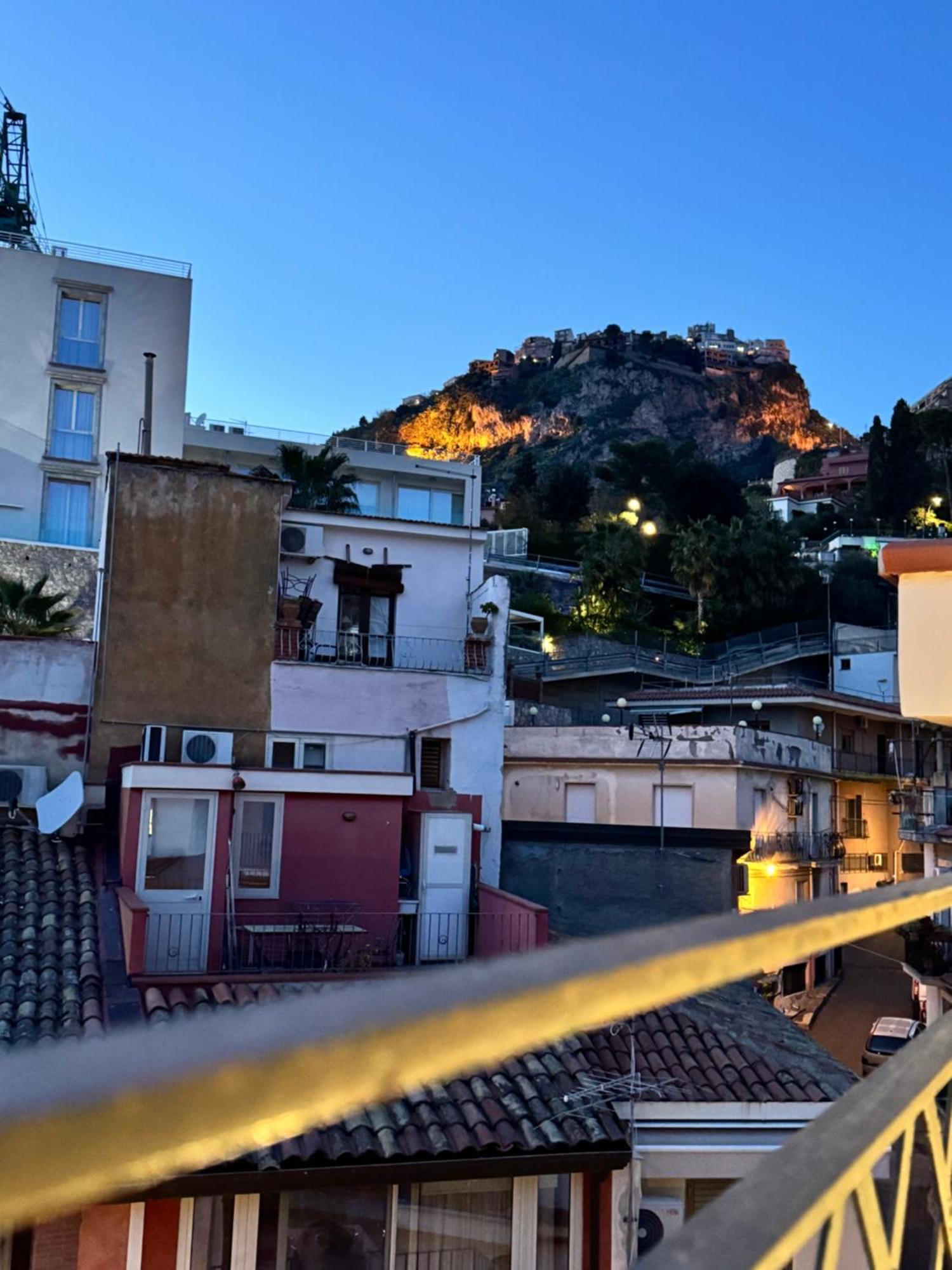 Stay In Center Tao Apartments Taormina Dış mekan fotoğraf
